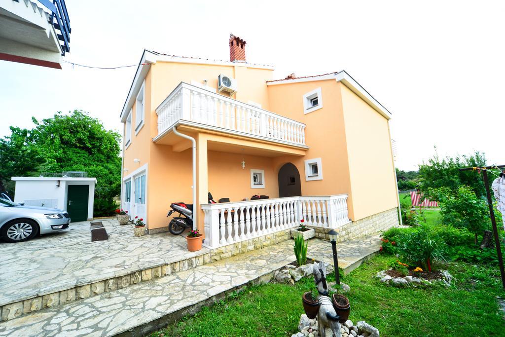 Apartments Valentina Petrcane Ngoại thất bức ảnh